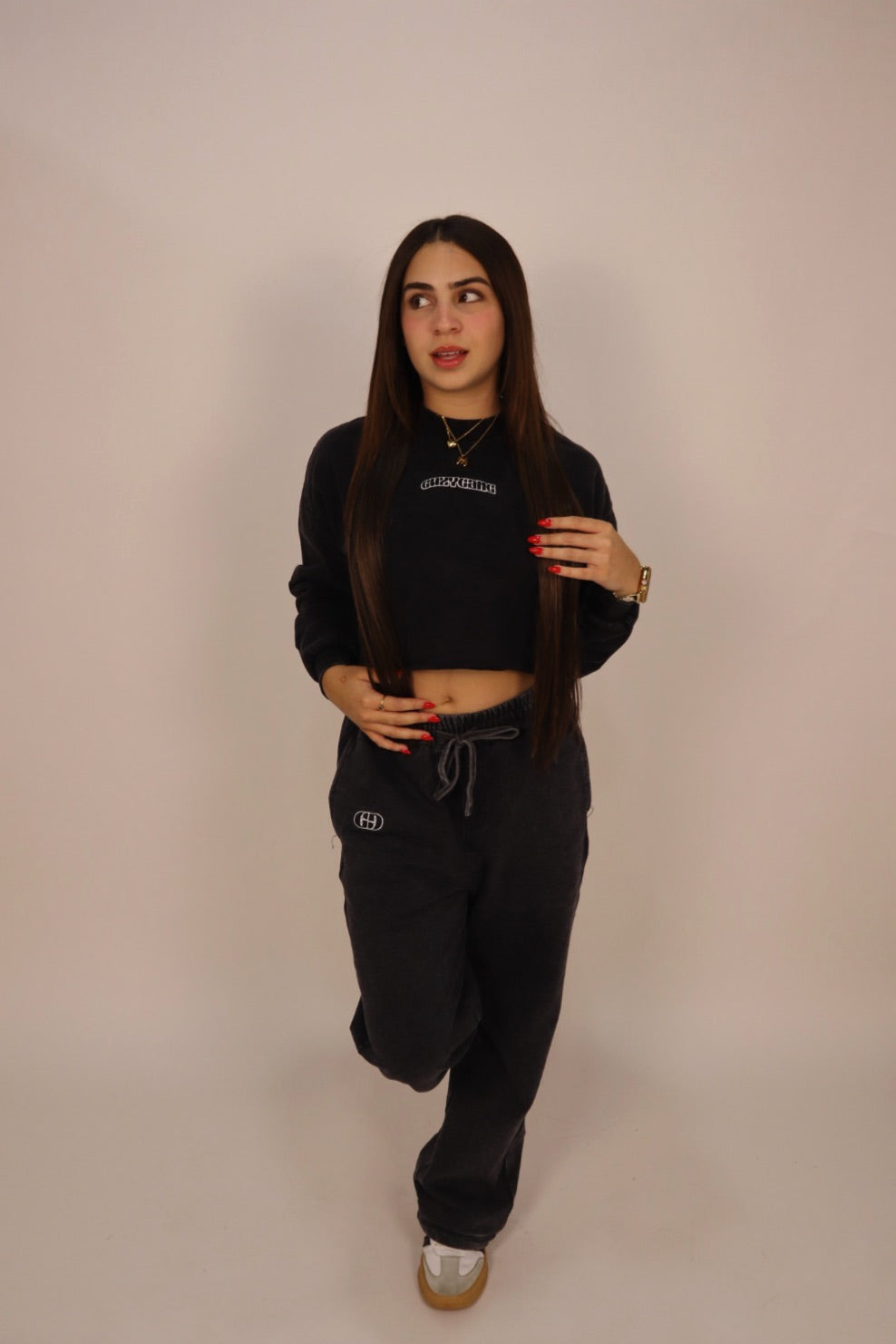 GUZYGANG BLACK LONG SLEEVE