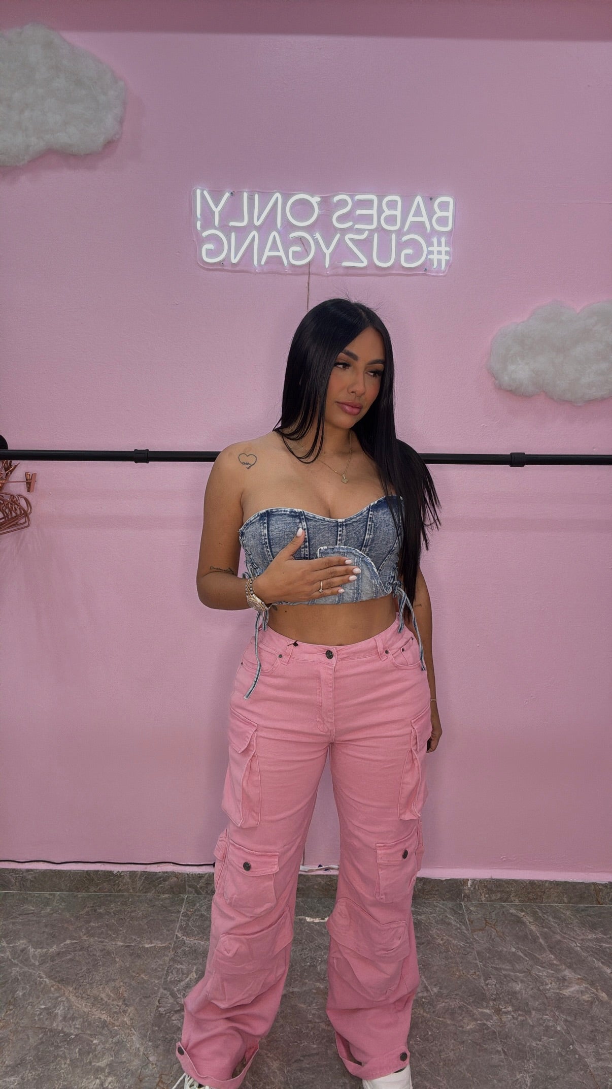 PERFECT PINK CARGO