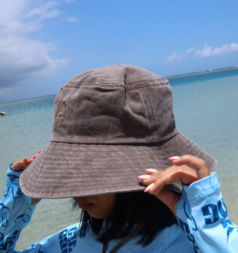 BROWN BUCKETHAT