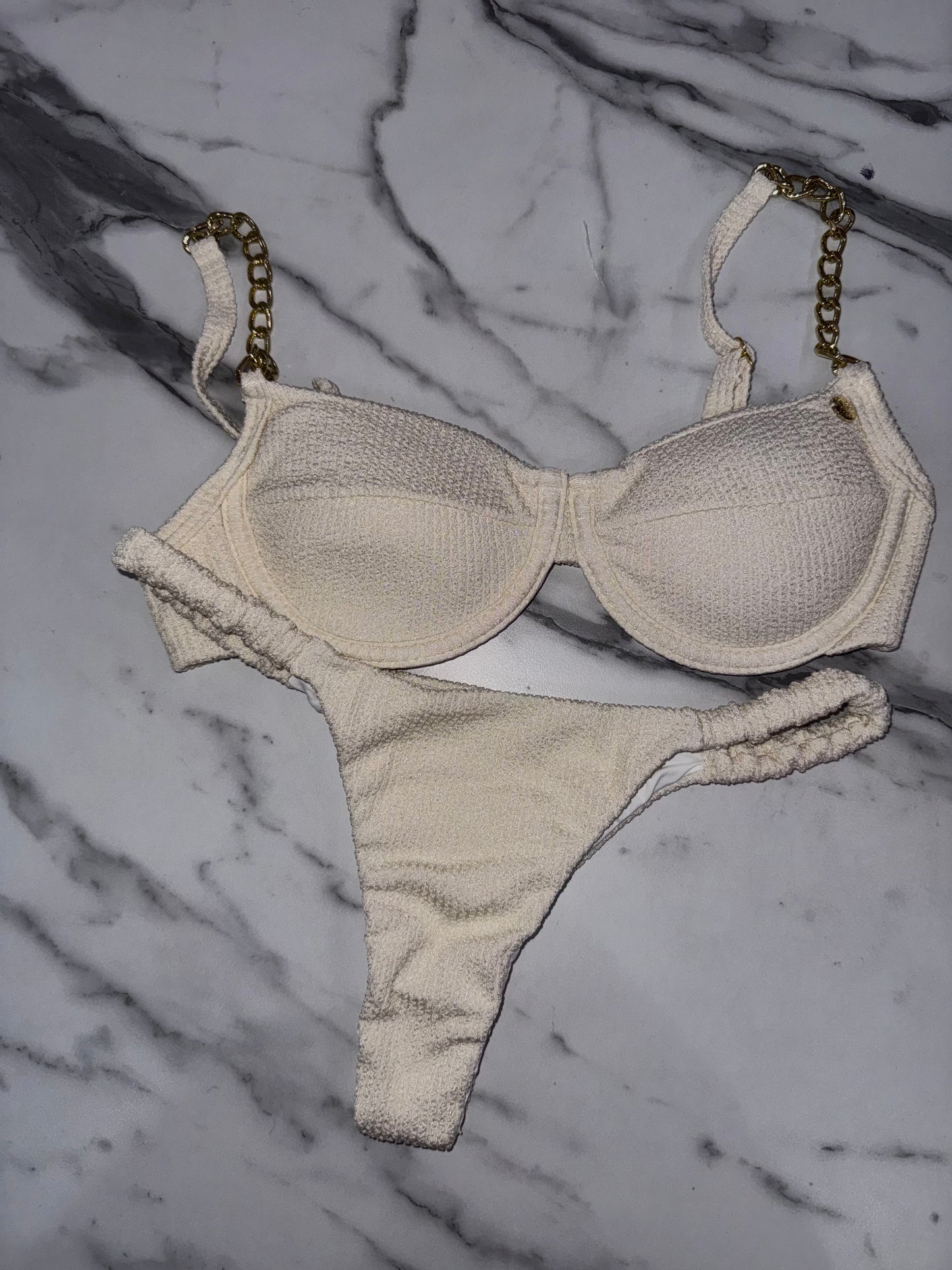 BIKINI-11