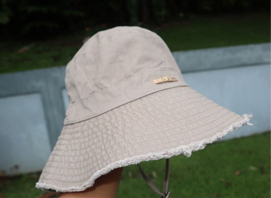 NUDE BUCKET HAT