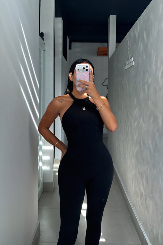 𝐘𝐈𝐎𝐑𝐄 𝐉𝐔𝐌𝐏𝐒𝐔𝐈𝐓