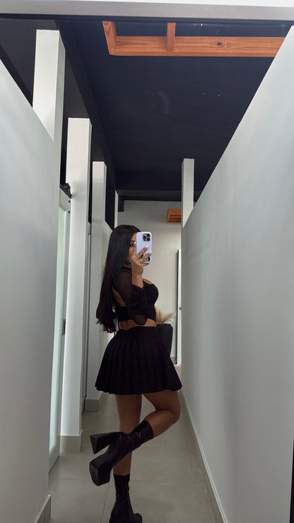 BLACK TABLETS SKIRT