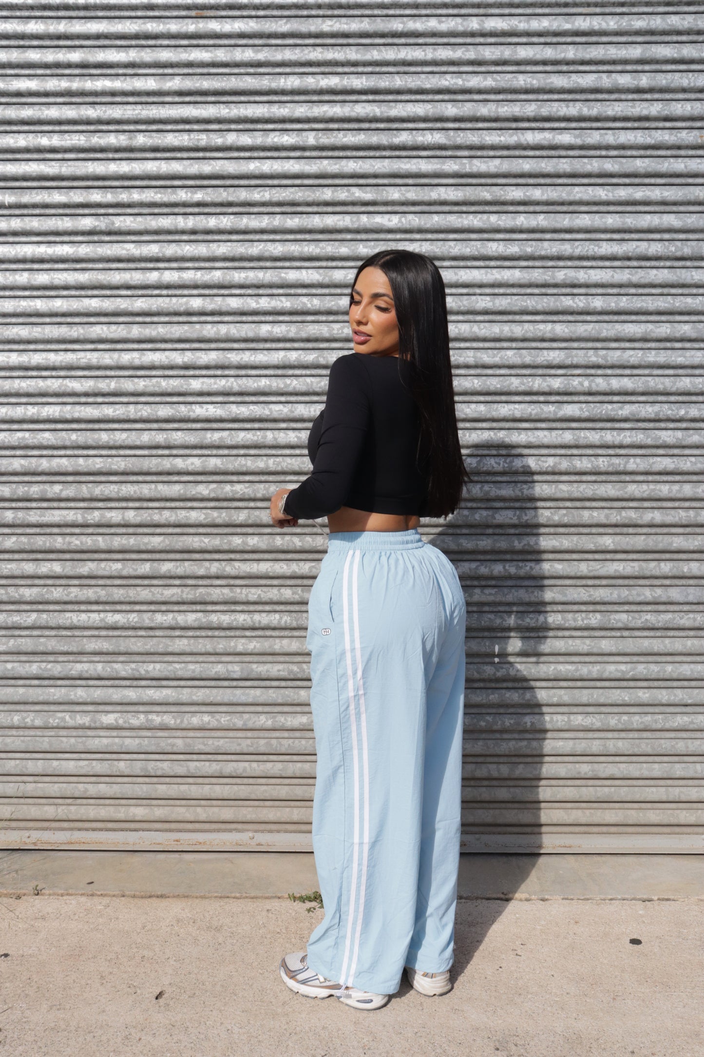 GUZYGANG BLACK LONG SLEEVE