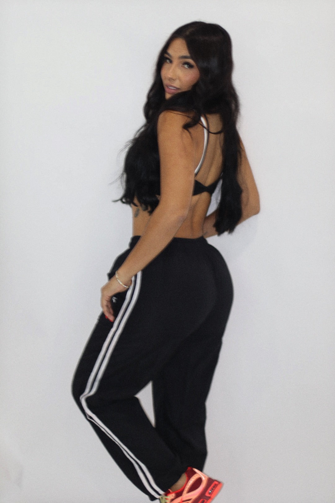 BLACK & WHITE BRA 🐰