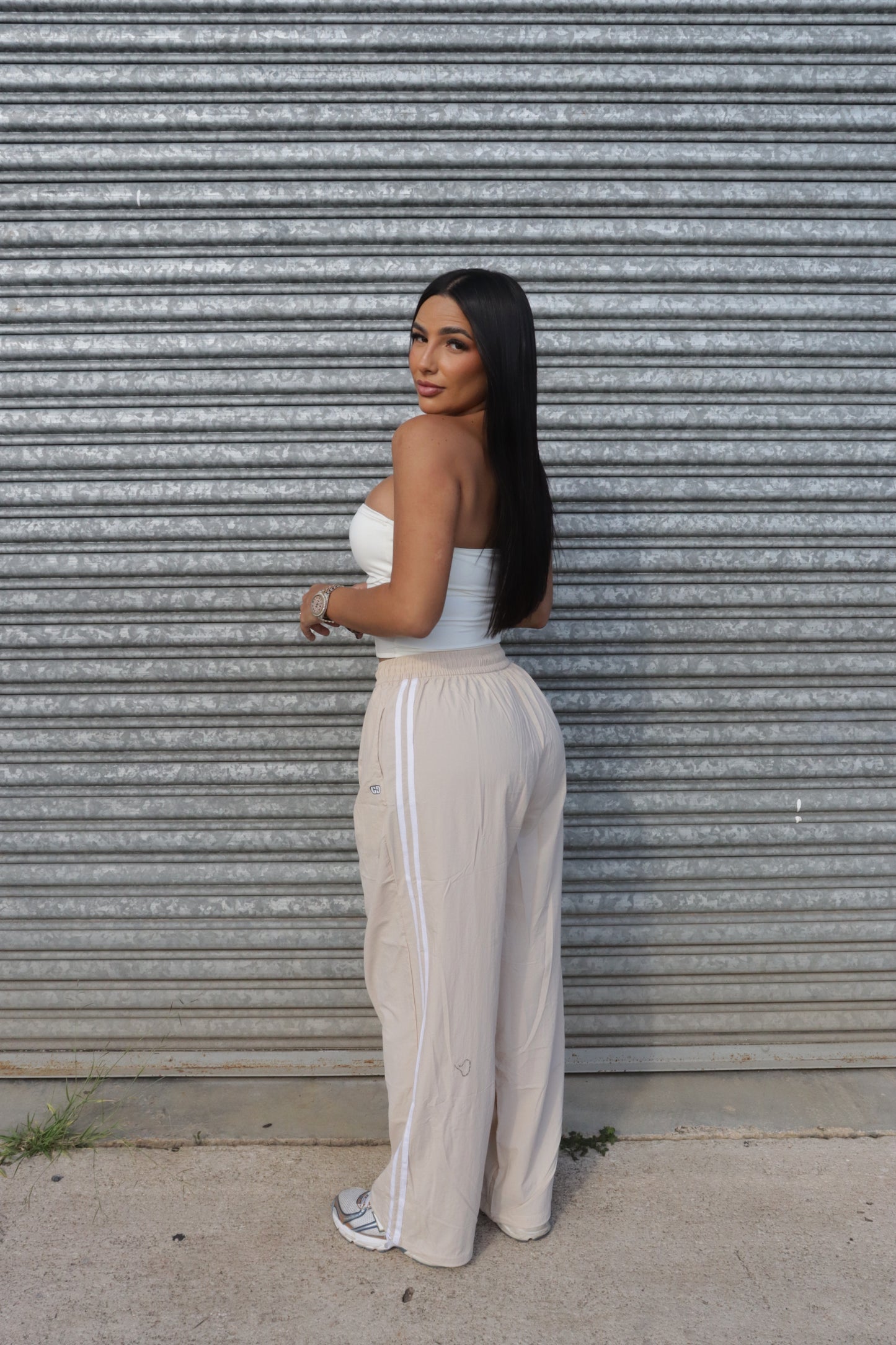 GUZYGANG CREAM TUBE TOP