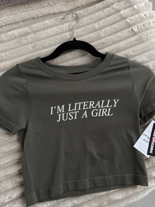 BASIC TOP “just a girl”