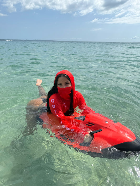 GBG RED RASHGUARD (con facemask)