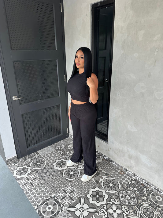 BLACK TEXTURED SET